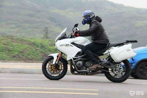 国产6缸车声浪大吗视频,究竟有多大声？