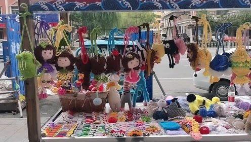 国产生活用品摆摊视频,国产生活用品摆摊，人气爆棚的市井烟火气